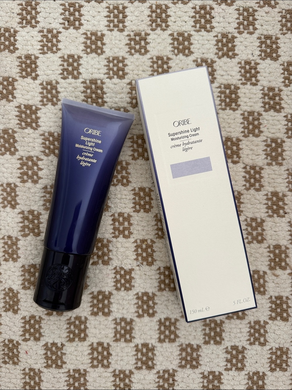 Oribe Supershine Light Moisturizing Cream - Navy & White